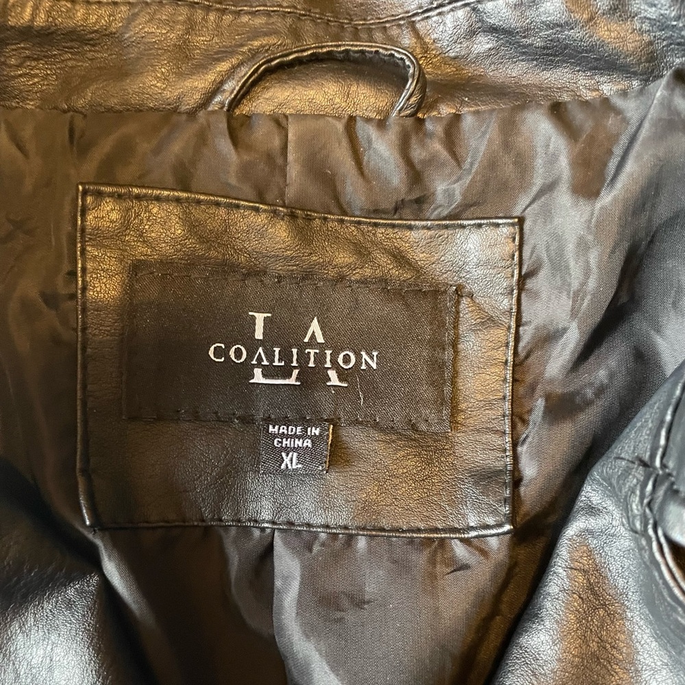 Faux leather jacket - Picture 2 of 6
